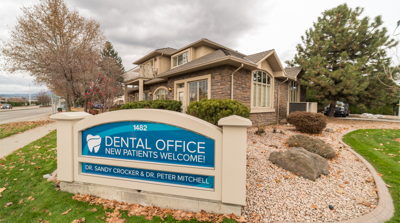 Dentist Kelowna | Dr. Sandy Crocker, Dr. Peter Mitchell |